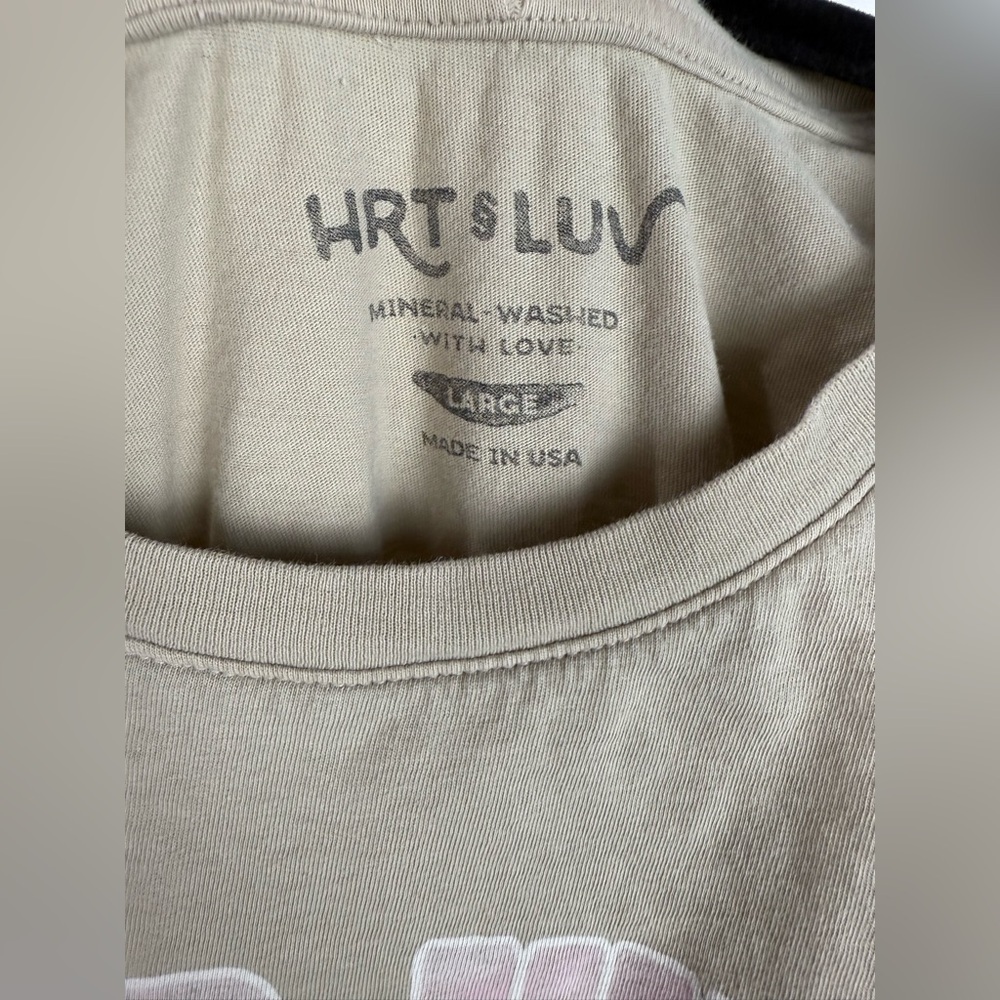 HRT & LUV women’s tan graphic tee Long Live Cowboys western cowboy theme. Size L - Picture 3 of 3